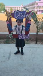 Welcome First day in school Class LKG 27.jpg